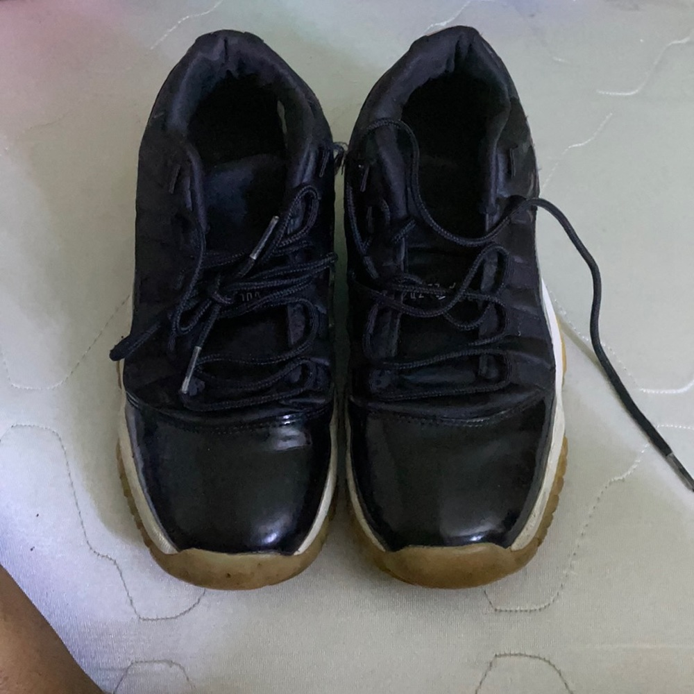 Jordan 11's